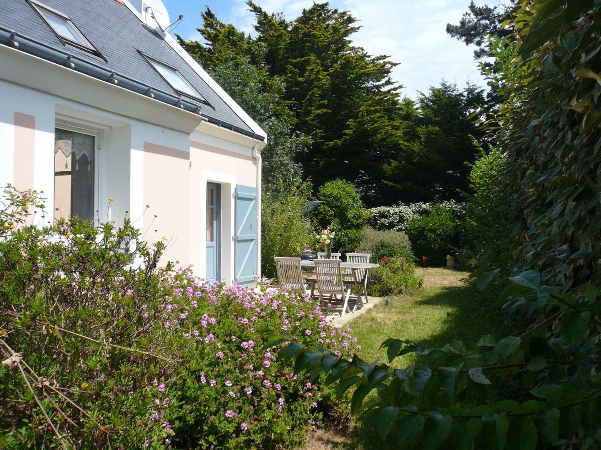 Charmante Maison A Sauzon Avec Grand Jardin, Proche Commerces Et Plage - Fr-1-418-82 מראה חיצוני תמונה